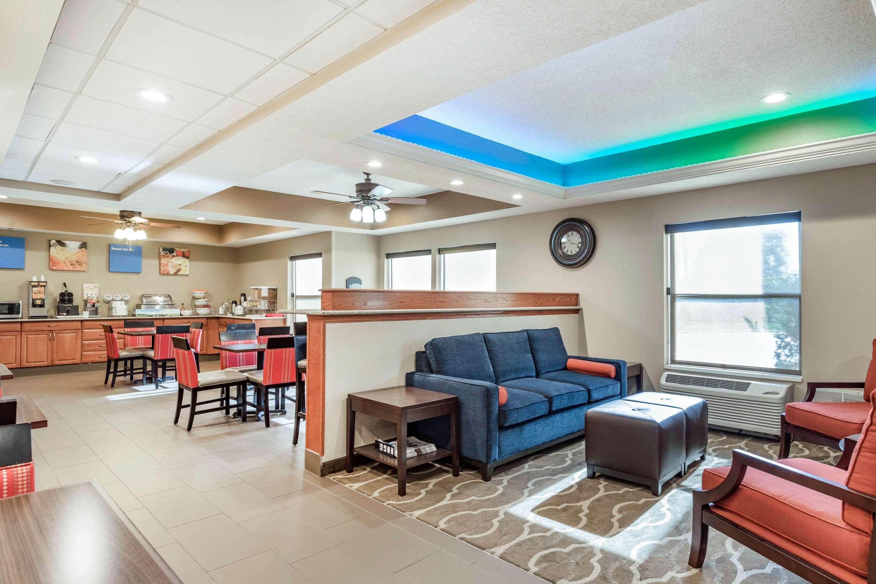 Comfort Inn Wings Stadium Kalamazoo Extérieur photo