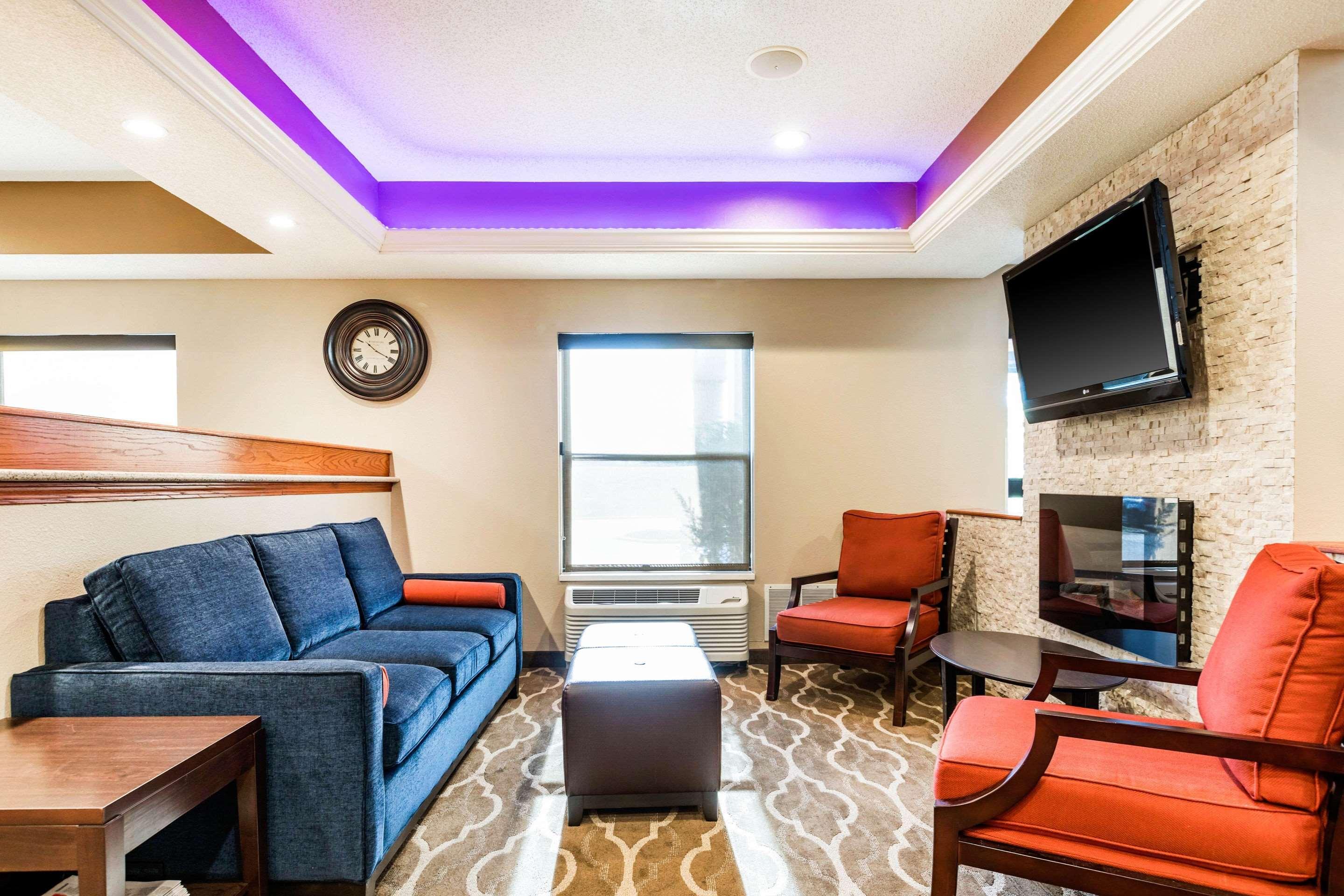 Comfort Inn Wings Stadium Kalamazoo Extérieur photo
