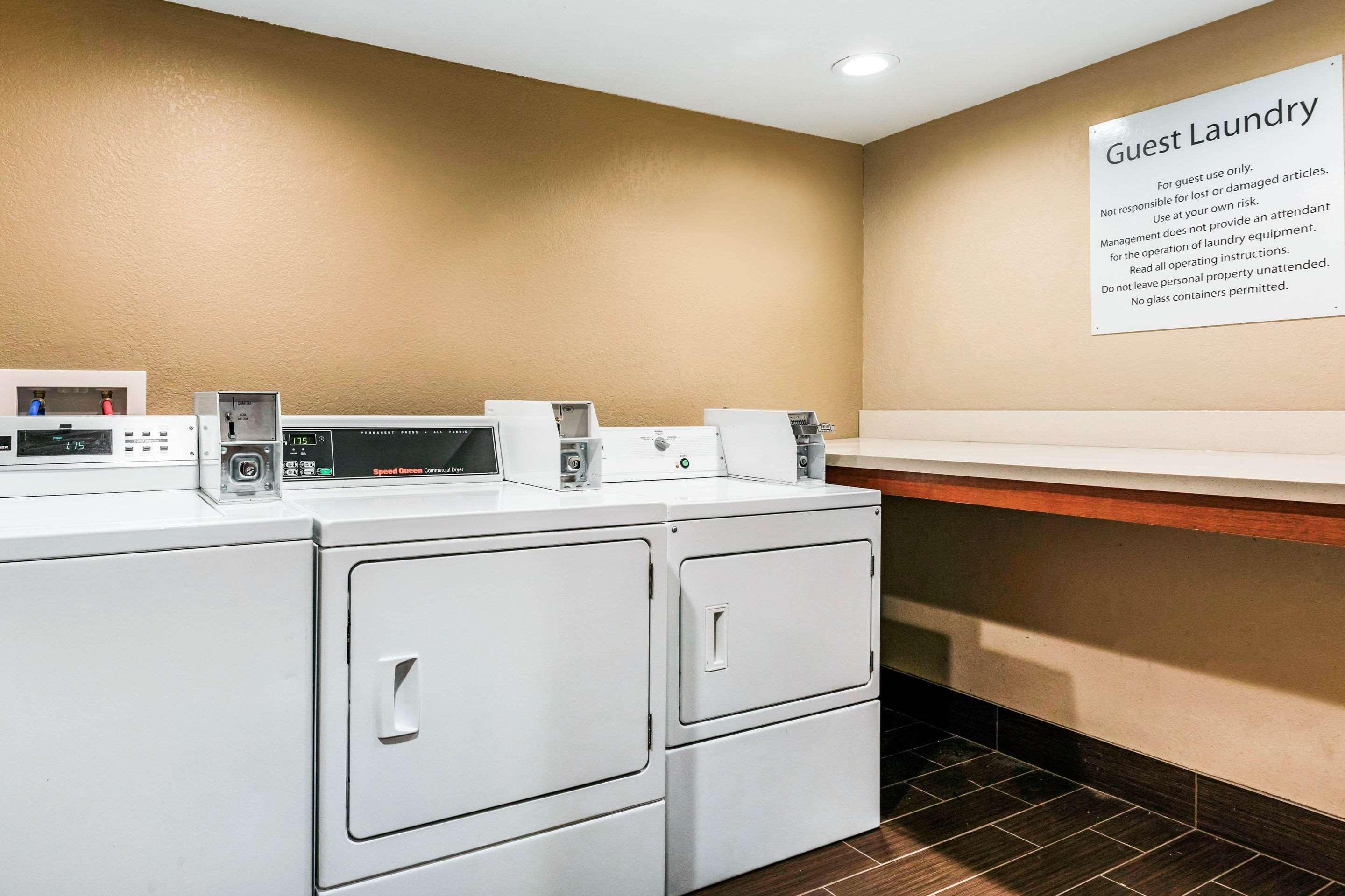 Comfort Inn Wings Stadium Kalamazoo Extérieur photo