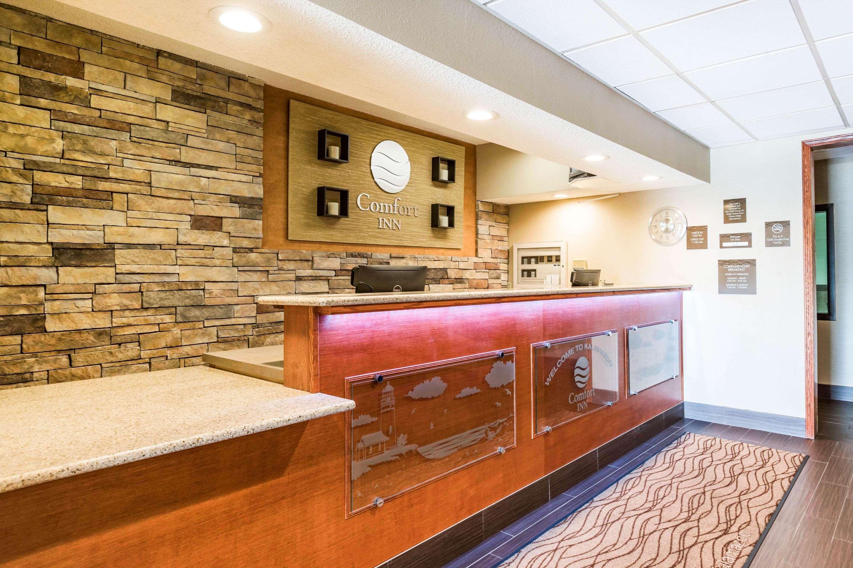 Comfort Inn Wings Stadium Kalamazoo Extérieur photo
