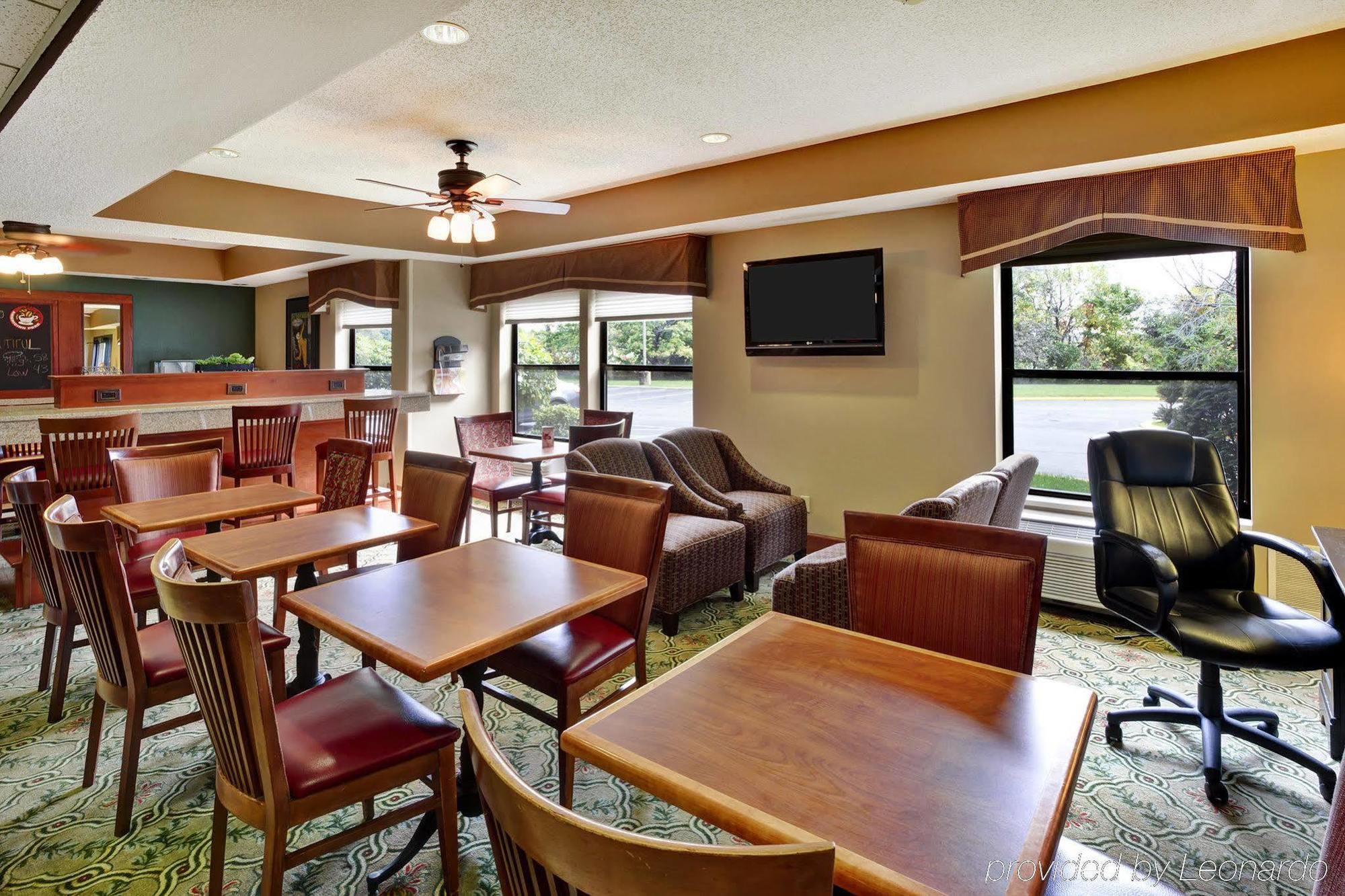 Comfort Inn Wings Stadium Kalamazoo Extérieur photo