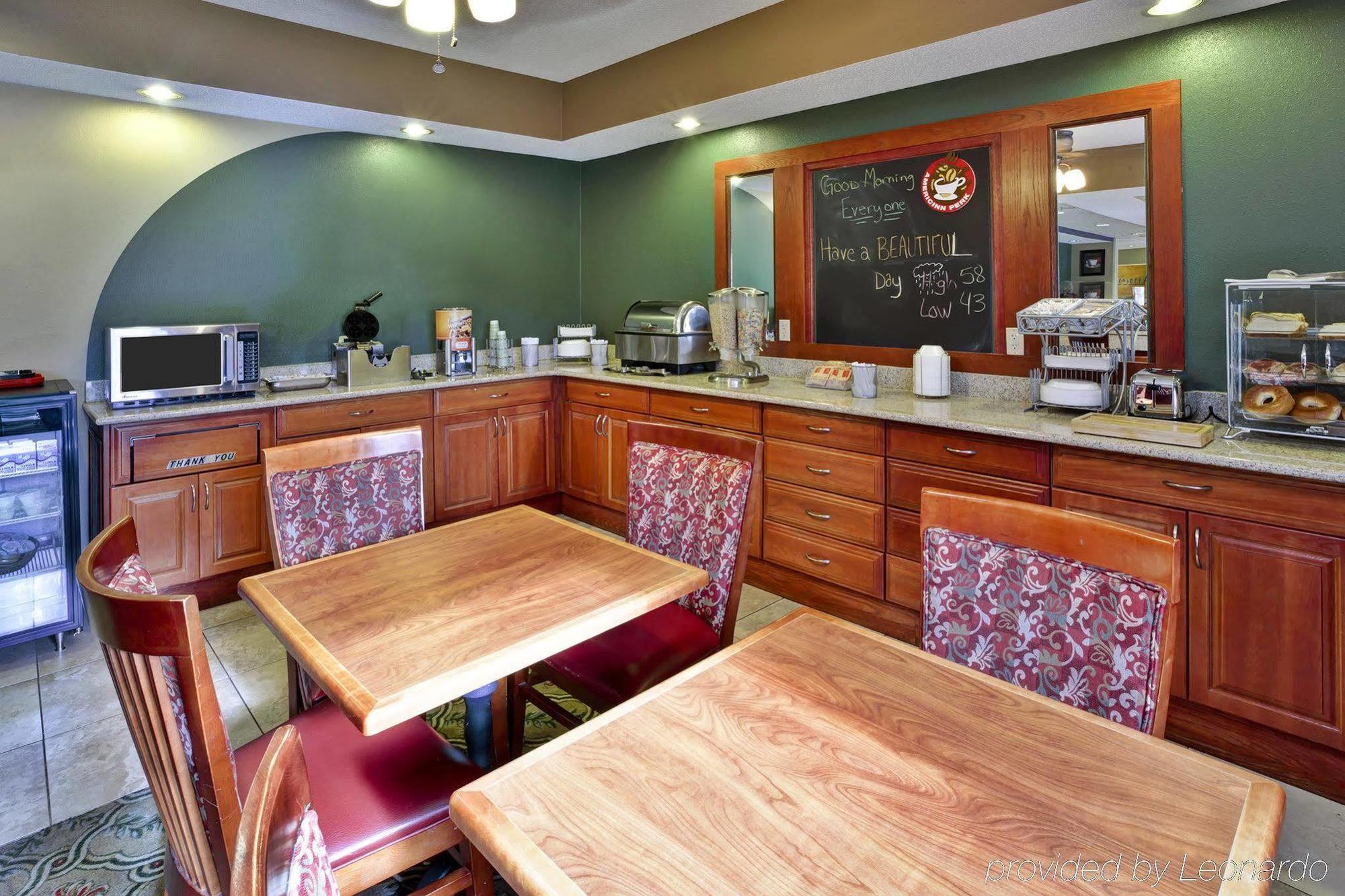 Comfort Inn Wings Stadium Kalamazoo Extérieur photo